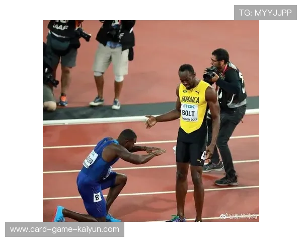 百米飞人受伤倒地，观众泪崩——那一瞬间的感动与震撼