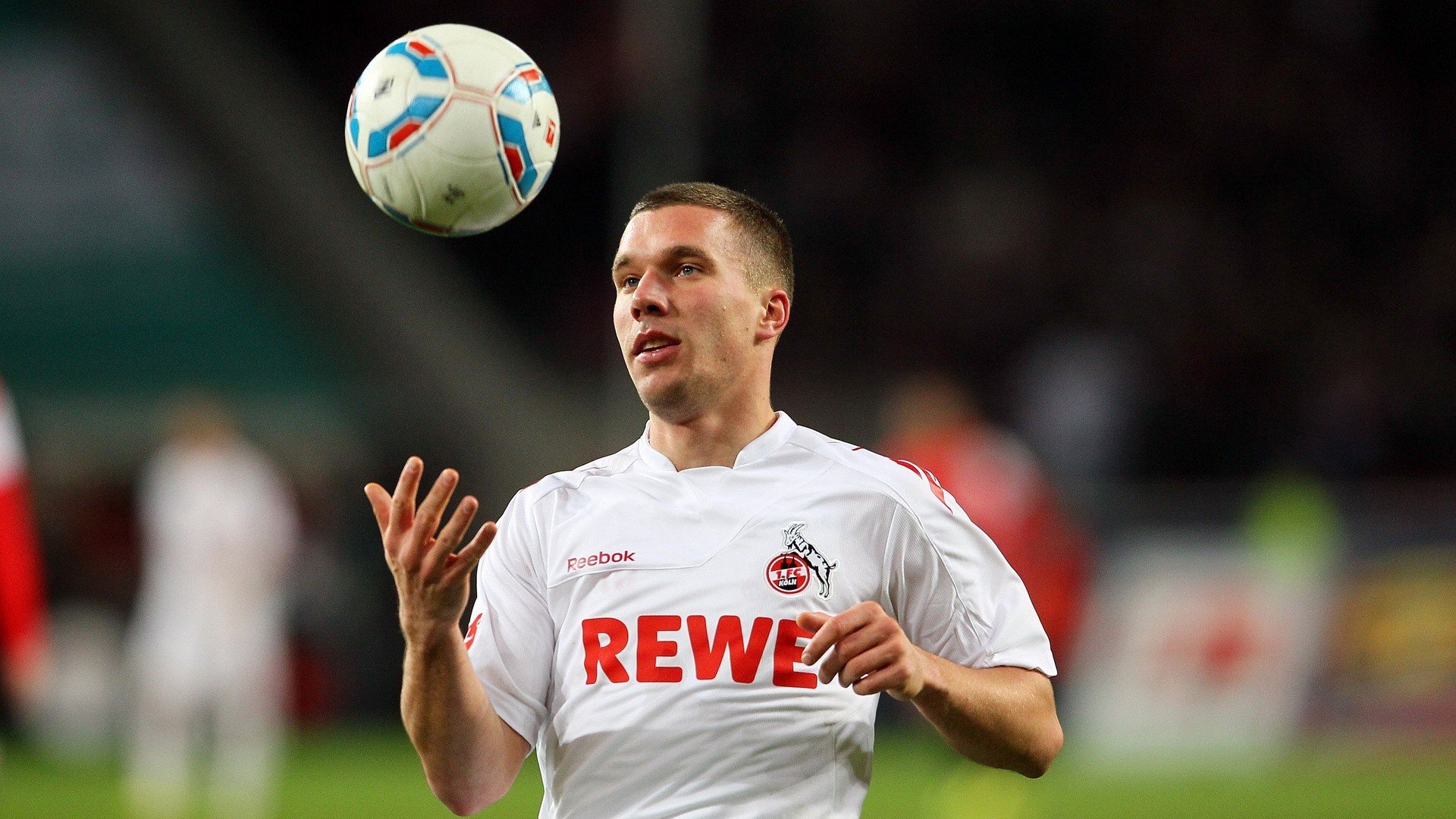 欧洲杯预选赛精彩纷呈